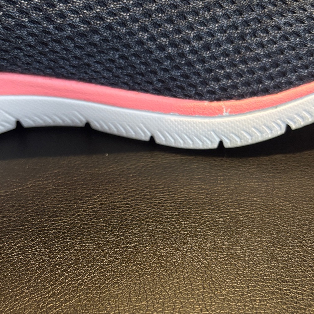 Skechers Summits Women's Navy and Pink Sneakers - Picture 9 of 9
